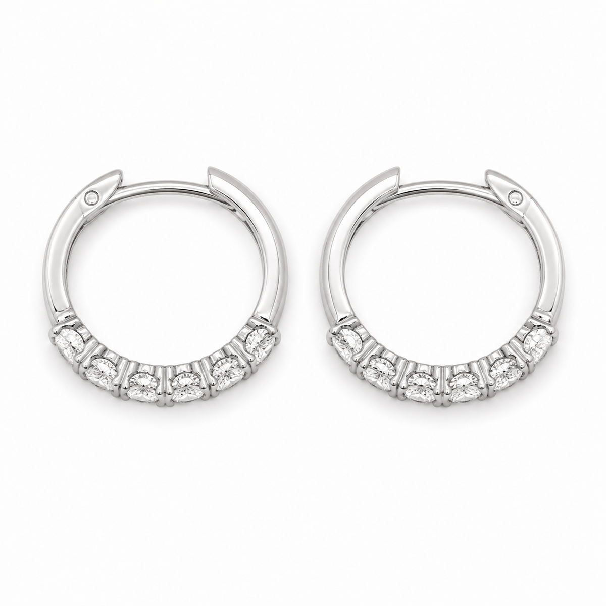 Pendientes Huggie Illusion Lumen